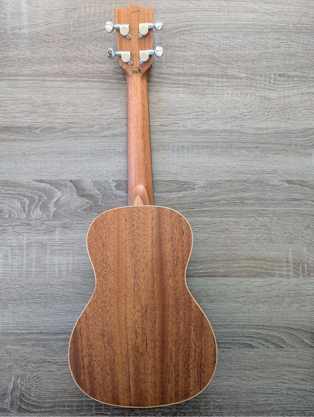 Flight DUC323 MAH Concert Ukulele With Case Mahogany Hawaiian Aloha Tiki - Picture 7 of 9